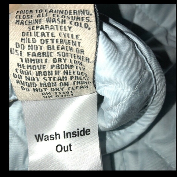 Gorgeous VTG Womens ICE BLUE Medium LL Bean Quilted Lined Barn Vest Perfect! - Picture 8 of 8